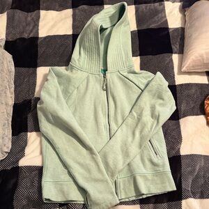 Women's Lululemon Scuba Hoodie Full Zip Size 6 or 8 In Mint Green